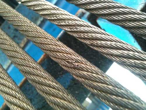 电梯机房6根钢丝绳型号，电梯7根钢丝绳绳头排序！