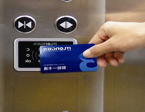 广东三层酒店电梯型号图片，广东大酒店电梯 2f以上都要刷卡