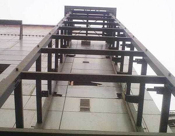 电梯井钢架钢材型号？钢结构电梯井架验收规范？