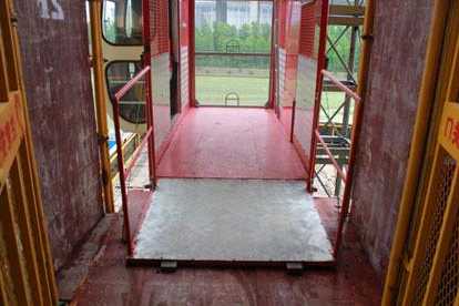 翻板施工电梯型号规范标准，翻版施工电梯！