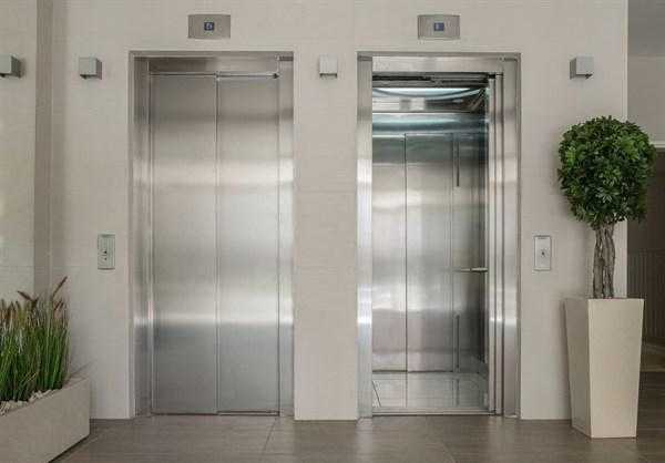 进口电梯型号怎么看的出来，进口电梯多少钱一台！
