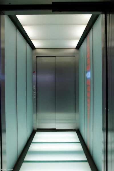 大板电梯门型号，电梯门板价格表！