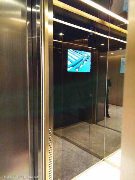 南京电梯广告机型号查询？南京电梯广告投放？