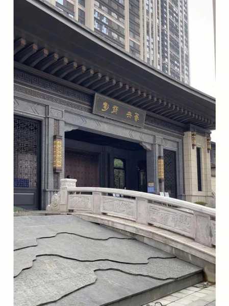 建发央著用的电梯是什么型号，建发央著是哪个开发商？